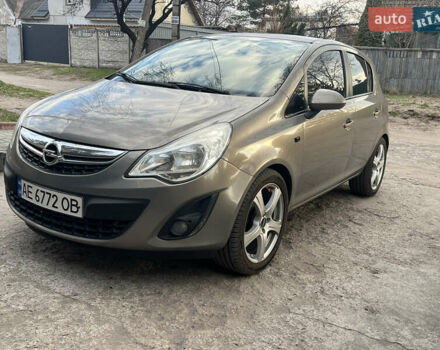 Коричневый Опель Корса, объемом двигателя 1.3 л и пробегом 237 тыс. км за 5700 $, фото 1 на Automoto.ua