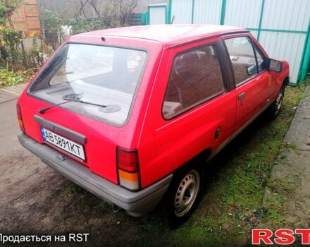 Красный Опель Корса, объемом двигателя 12 л и пробегом 0 тыс. км за 1300 $, фото 4 на Automoto.ua