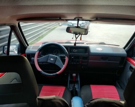 Красный Опель Корса, объемом двигателя 1 л и пробегом 1000 тыс. км за 544 $, фото 4 на Automoto.ua