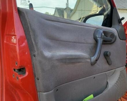 Красный Опель Корса, объемом двигателя 1.2 л и пробегом 285 тыс. км за 1500 $, фото 5 на Automoto.ua