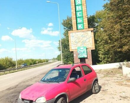 Красный Опель Корса, объемом двигателя 1.2 л и пробегом 222 тыс. км за 1318 $, фото 8 на Automoto.ua