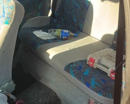 Красный Опель Корса, объемом двигателя 1.2 л и пробегом 222 тыс. км за 1318 $, фото 8 на Automoto.ua