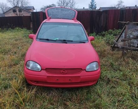 Красный Опель Корса, объемом двигателя 1.2 л и пробегом 250 тыс. км за 1182 $, фото 1 на Automoto.ua