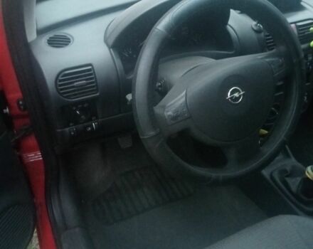 Красный Опель Корса, объемом двигателя 1 л и пробегом 279 тыс. км за 2500 $, фото 5 на Automoto.ua