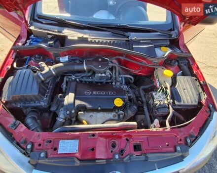 Красный Опель Корса, объемом двигателя 1.2 л и пробегом 194 тыс. км за 3200 $, фото 9 на Automoto.ua