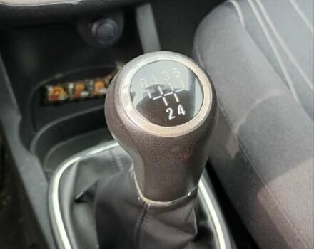 Красный Опель Корса, объемом двигателя 1.23 л и пробегом 270 тыс. км за 3300 $, фото 11 на Automoto.ua