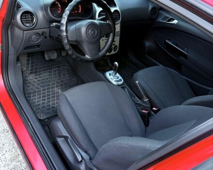 Красный Опель Корса, объемом двигателя 1.2 л и пробегом 147 тыс. км за 4950 $, фото 4 на Automoto.ua