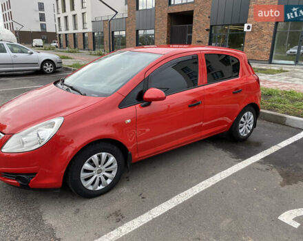 Красный Опель Корса, объемом двигателя 1 л и пробегом 220 тыс. км за 4000 $, фото 3 на Automoto.ua