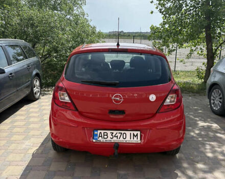 Красный Опель Корса, объемом двигателя 1.22 л и пробегом 216 тыс. км за 3800 $, фото 2 на Automoto.ua