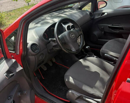 Красный Опель Корса, объемом двигателя 1.22 л и пробегом 216 тыс. км за 3800 $, фото 18 на Automoto.ua