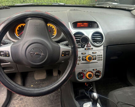 Опель Корса 2012 в Днепре (Днепропетровске) на Automoto.ua Красный Опель Корса, объемом двигателя 1.2 л и пробегом 131 тыс. км за 5300 $, фото 5 на Automoto.ua