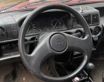Красный Опель Корса, объемом двигателя 1.5 л и пробегом 3 тыс. км за 650 $, фото 7 на Automoto.ua