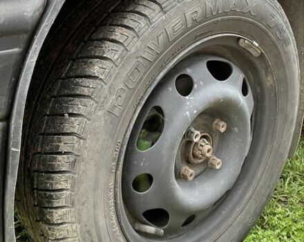 Красный Опель Корса, объемом двигателя 1.5 л и пробегом 3 тыс. км за 650 $, фото 4 на Automoto.ua