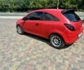 Красный Опель Корса, объемом двигателя 1.2 л и пробегом 180 тыс. км за 4000 $, фото 5 на Automoto.ua