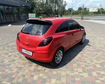 Красный Опель Корса, объемом двигателя 1.2 л и пробегом 180 тыс. км за 4000 $, фото 4 на Automoto.ua