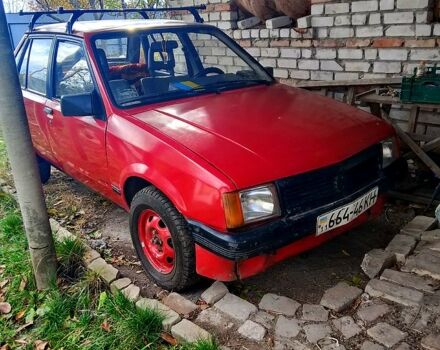 Червоний Опель Корса, об'ємом двигуна 1.2 л та пробігом 0 тис. км за 500 $, фото 1 на Automoto.ua