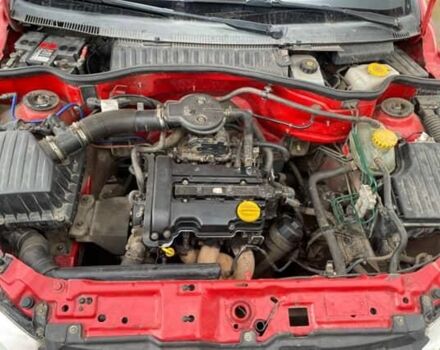 Опель Корса 2001 в Днепре (Днепропетровске) на Automoto.ua Красный Опель Корса, объемом двигателя 1 л и пробегом 29 тыс. км за 2158 $, фото 4 на Automoto.ua