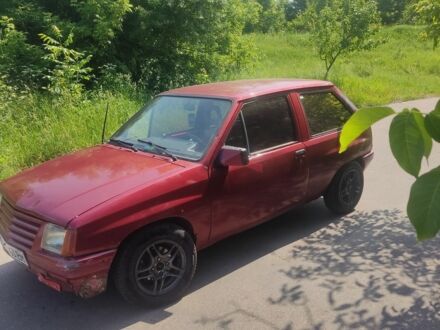 Опель Корса 1987 у Бердичеве на Automoto.ua Червоний Опель Корса, об'ємом двигуна 0 л та пробігом 100 тис. км за 436 $, фото 1 на Automoto.ua