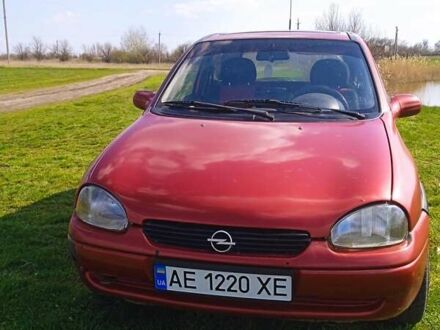 Опель Корса 1999 в Магалиновке на Automoto.ua Красный Опель Корса, объемом двигателя 1.2 л и пробегом 210 тыс. км за 2800 $, фото 1 на Automoto.ua