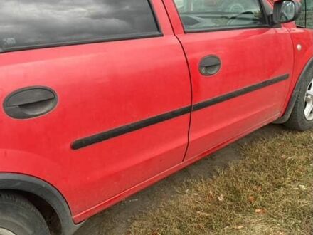 Опель Корса 2001 в Днепре (Днепропетровске) на Automoto.ua Красный Опель Корса, объемом двигателя 1 л и пробегом 29 тыс. км за 2158 $, фото 1 на Automoto.ua