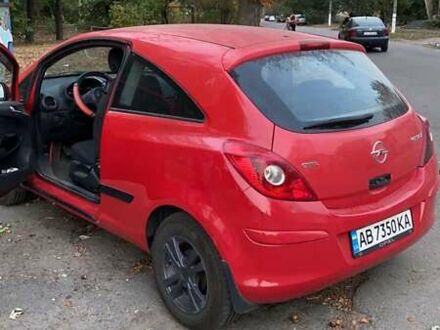 Опель Корса 2008 в Броварах на Automoto.ua Красный Опель Корса, объемом двигателя 1.4 л и пробегом 170 тыс. км за 3900 $, фото 1 на Automoto.ua