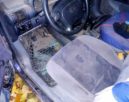 Опель Корса, об'ємом двигуна 1.4 л та пробігом 0 тис. км за 500 $, фото 4 на Automoto.ua