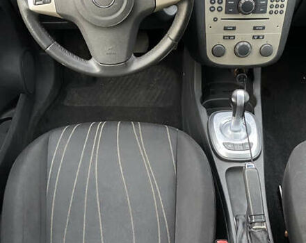 Опель Корса, объемом двигателя 1.22 л и пробегом 220 тыс. км за 5200 $, фото 11 на Automoto.ua