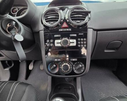 Опель Корса, объемом двигателя 1.25 л и пробегом 212 тыс. км за 5000 $, фото 24 на Automoto.ua