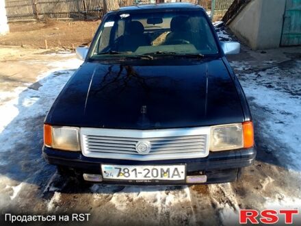 Опель Корса 1989 у Кропивницькому (Кіровограді) на Automoto.ua Опель Корса, об'ємом двигуна 13 л та пробігом 0 тис. км за 600 $, фото 1 на Automoto.ua