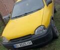 Желтый Опель Корса, объемом двигателя 1.2 л и пробегом 15 тыс. км за 800 $, фото 3 на Automoto.ua