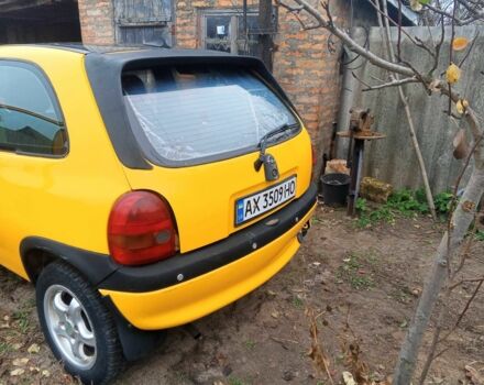 Желтый Опель Корса, объемом двигателя 1 л и пробегом 380 тыс. км за 2500 $, фото 9 на Automoto.ua