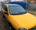 Желтый Опель Корса, объемом двигателя 0.97 л и пробегом 379 тыс. км за 2500 $, фото 1 на Automoto.ua