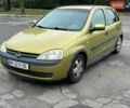 Желтый Опель Корса, объемом двигателя 1.2 л и пробегом 301 тыс. км за 2650 $, фото 1 на Automoto.ua