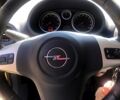 Желтый Опель Корса, объемом двигателя 1.2 л и пробегом 170 тыс. км за 5200 $, фото 3 на Automoto.ua