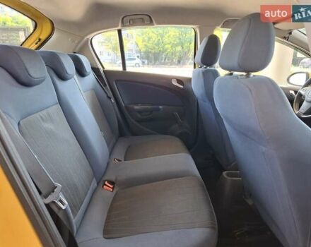Жовтий Опель Корса, об'ємом двигуна 1.23 л та пробігом 170 тис. км за 6100 $, фото 17 на Automoto.ua