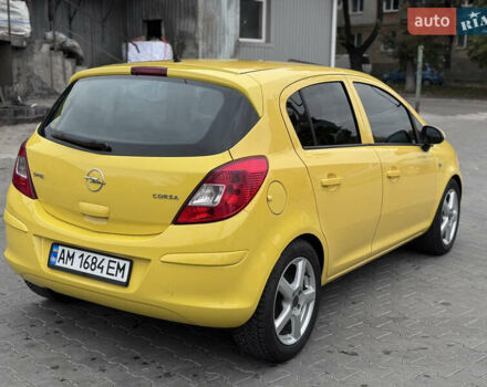 Желтый Опель Корса, объемом двигателя 1.4 л и пробегом 160 тыс. км за 4450 $, фото 4 на Automoto.ua