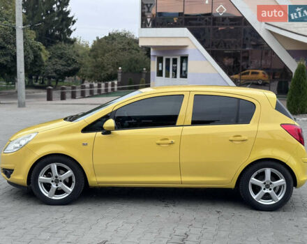 Желтый Опель Корса, объемом двигателя 1.4 л и пробегом 160 тыс. км за 4450 $, фото 7 на Automoto.ua