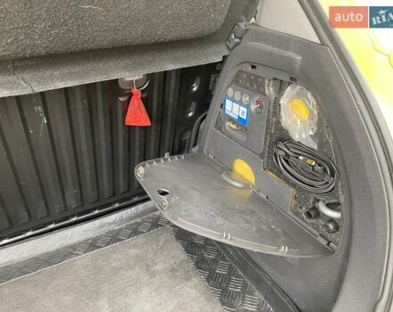 Жовтий Опель Корса, об'ємом двигуна 1.23 л та пробігом 128 тис. км за 6000 $, фото 10 на Automoto.ua