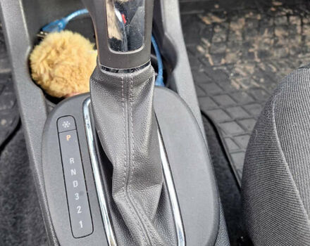 Желтый Опель Корса, объемом двигателя 1.4 л и пробегом 160 тыс. км за 5500 $, фото 13 на Automoto.ua