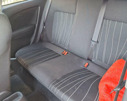 Желтый Опель Корса, объемом двигателя 1.4 л и пробегом 160 тыс. км за 5500 $, фото 7 на Automoto.ua