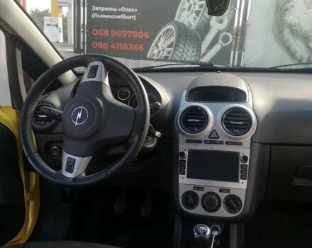 Опель Корса 2011 в Ровно на Automoto.ua Желтый Опель Корса, объемом двигателя 1.3 л и пробегом 230 тыс. км за 6400 $, фото 5 на Automoto.ua