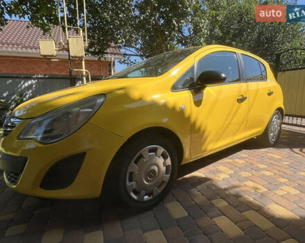 Жовтий Опель Корса, об'ємом двигуна 1.23 л та пробігом 152 тис. км за 5500 $, фото 1 на Automoto.ua