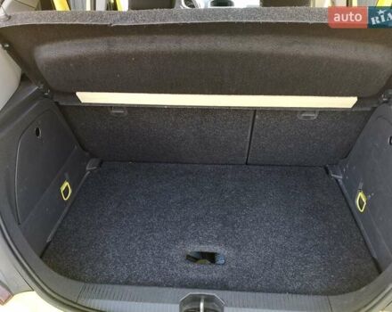 Опель Корса 2011 в Ровно на Automoto.ua Желтый Опель Корса, объемом двигателя 1.3 л и пробегом 230 тыс. км за 6400 $, фото 12 на Automoto.ua