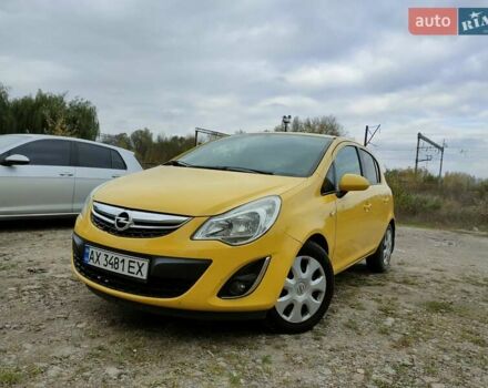 Желтый Опель Корса, объемом двигателя 1.23 л и пробегом 176 тыс. км за 5500 $, фото 31 на Automoto.ua