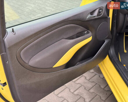 Желтый Опель Корса, объемом двигателя 1.4 л и пробегом 128 тыс. км за 6500 $, фото 17 на Automoto.ua