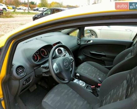 Желтый Опель Корса, объемом двигателя 1.23 л и пробегом 176 тыс. км за 5500 $, фото 3 на Automoto.ua