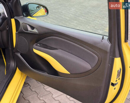 Желтый Опель Корса, объемом двигателя 1.4 л и пробегом 128 тыс. км за 6500 $, фото 19 на Automoto.ua