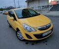 Желтый Опель Корса, объемом двигателя 1.23 л и пробегом 176 тыс. км за 5750 $, фото 4 на Automoto.ua