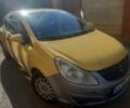 Желтый Опель Корса, объемом двигателя 1.2 л и пробегом 264 тыс. км за 3650 $, фото 1 на Automoto.ua