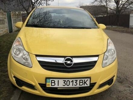 Желтый Опель Корса, объемом двигателя 1.2 л и пробегом 122 тыс. км за 4400 $, фото 1 на Automoto.ua